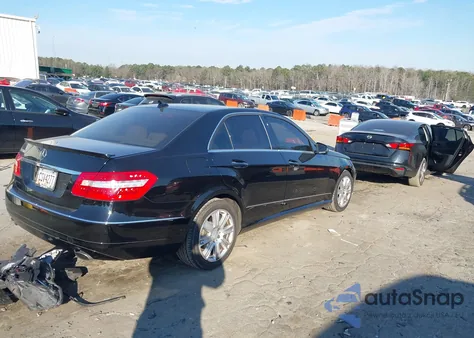 2013 Mercedes-Benz E 350 из США, поврежденный, VIN WDDHF5KB7DA690123